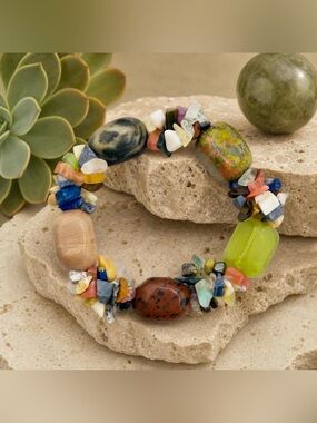 Multicolor Mixed Gemstone Chip and
Nugget Stretch Bracelet